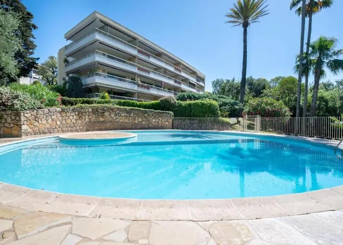 Exceptional Center Sea View And Swimming Pool Live In Parc Bruyere Cannes