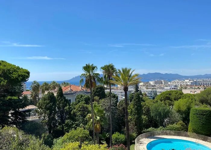 Exceptional Center Sea View And Swimming Pool Live In Parc Bruyere *